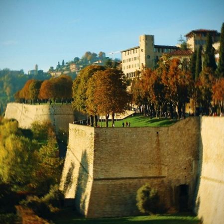 "La Villa Dei Nonni" Appartamento Bergamo Luaran gambar
